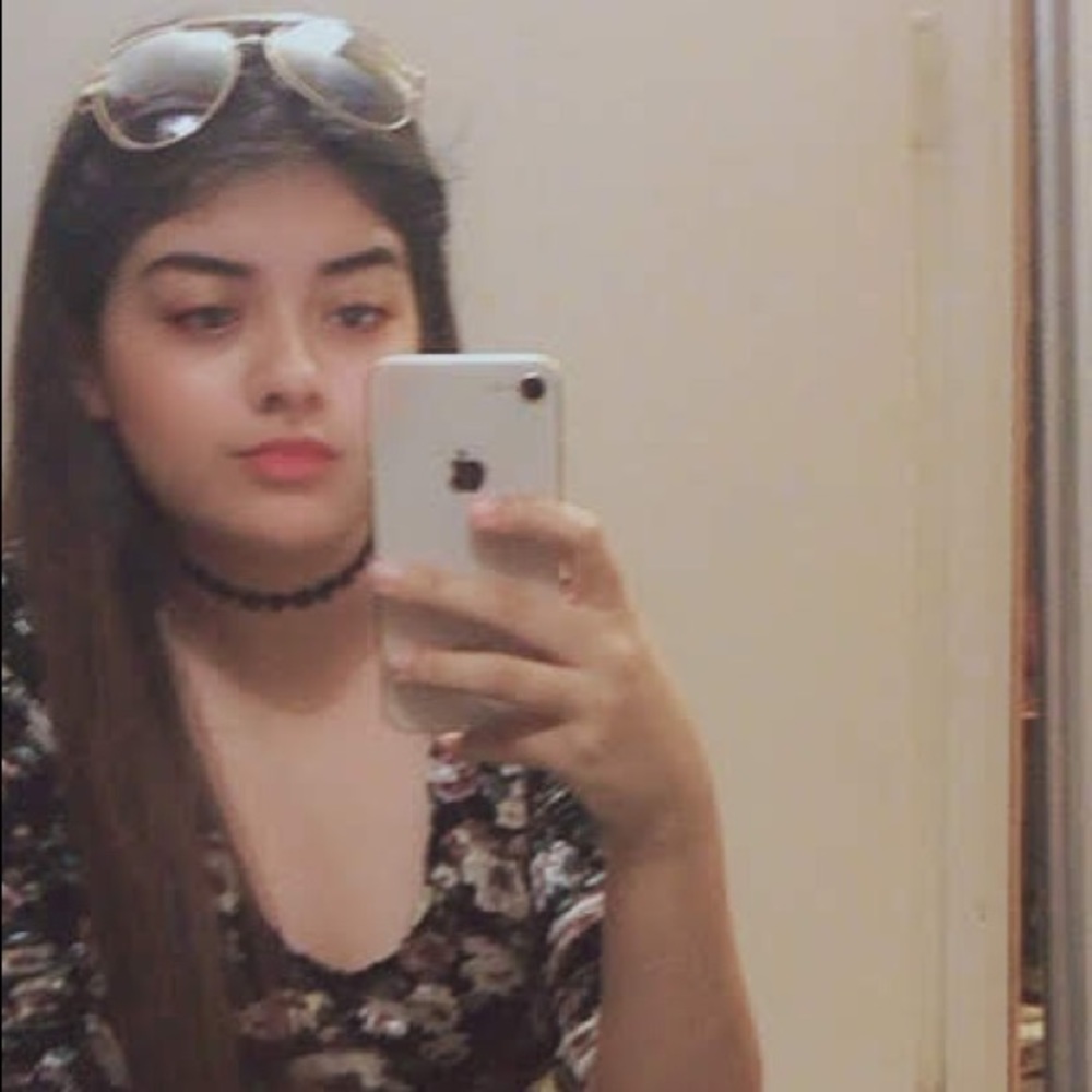 Meet your Posher, Angelique